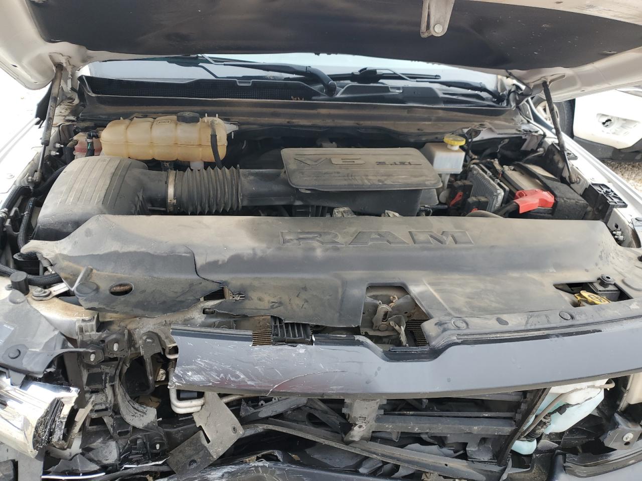 2021 RAM 1500 - Image 12