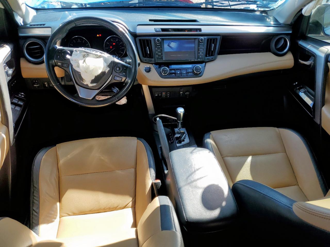 2018 Toyota RAV 4 - Image 8