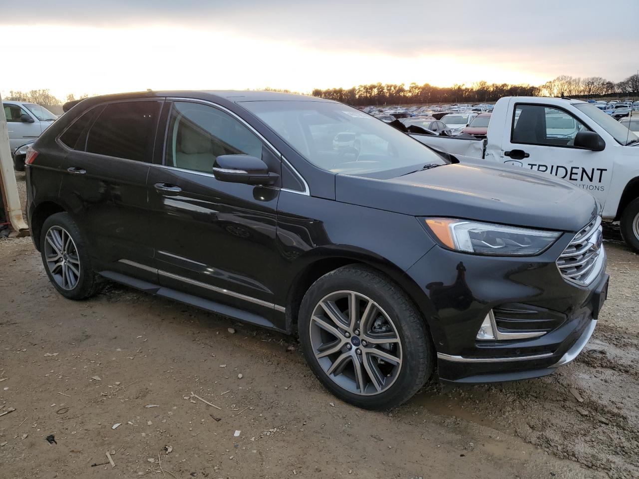 2019 Ford Edge - Image 4