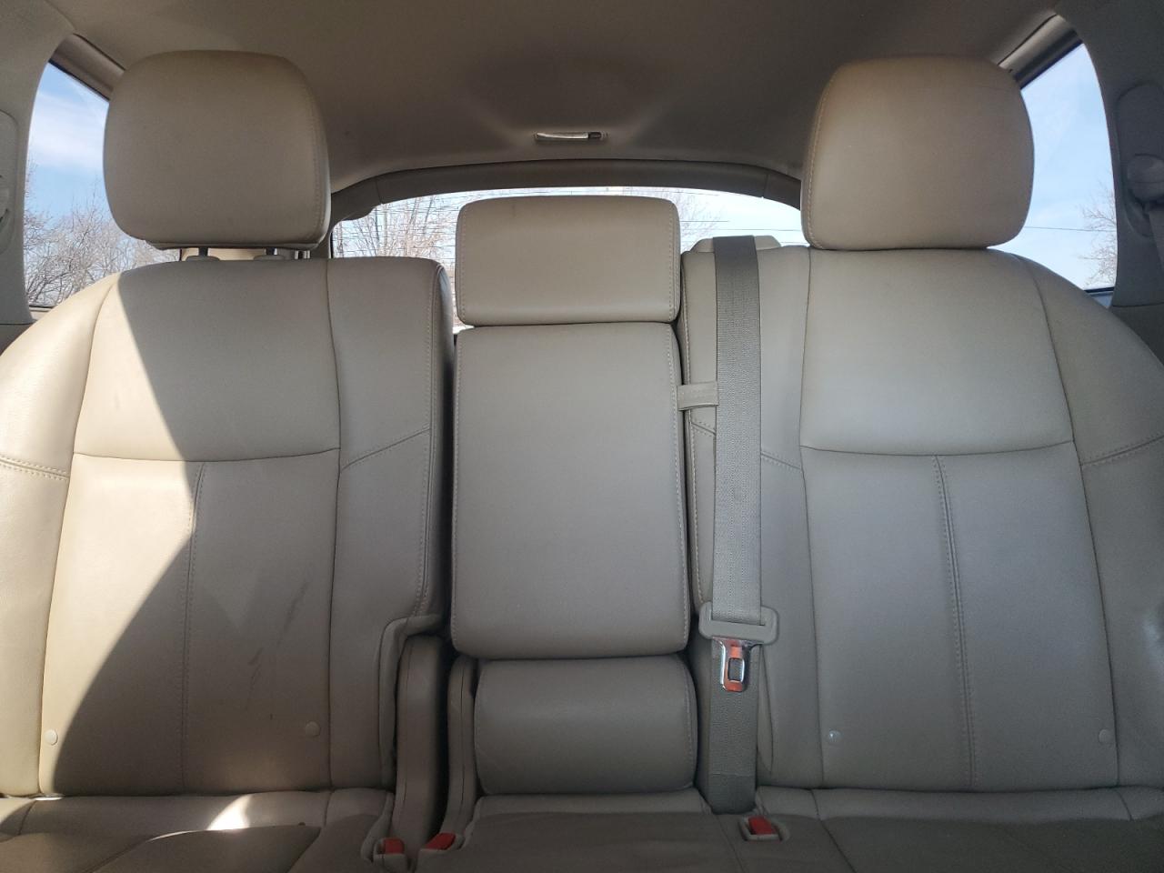 2013 Nissan Pathfinder - Image 10