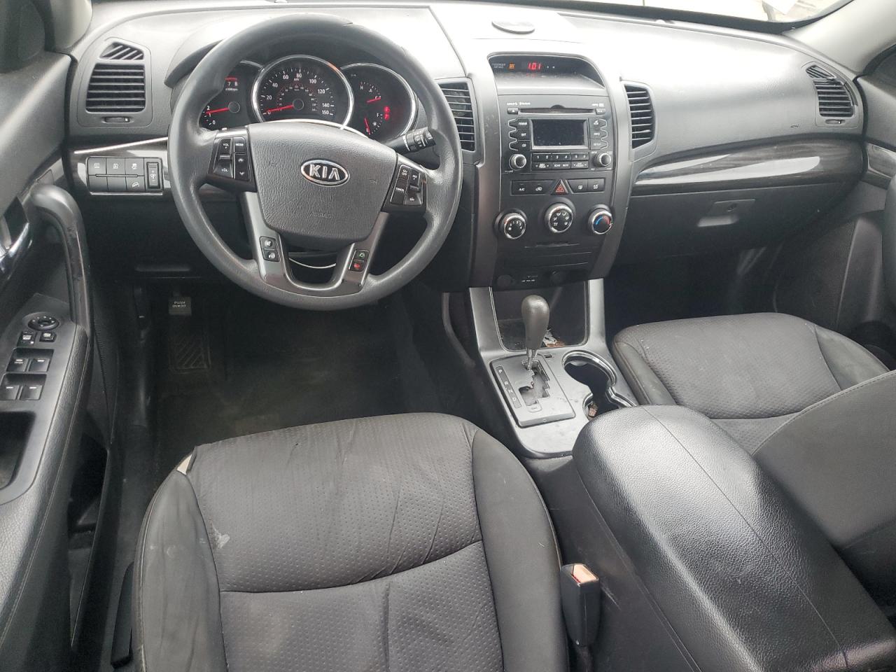 2011 Kia Sorento - Image 8