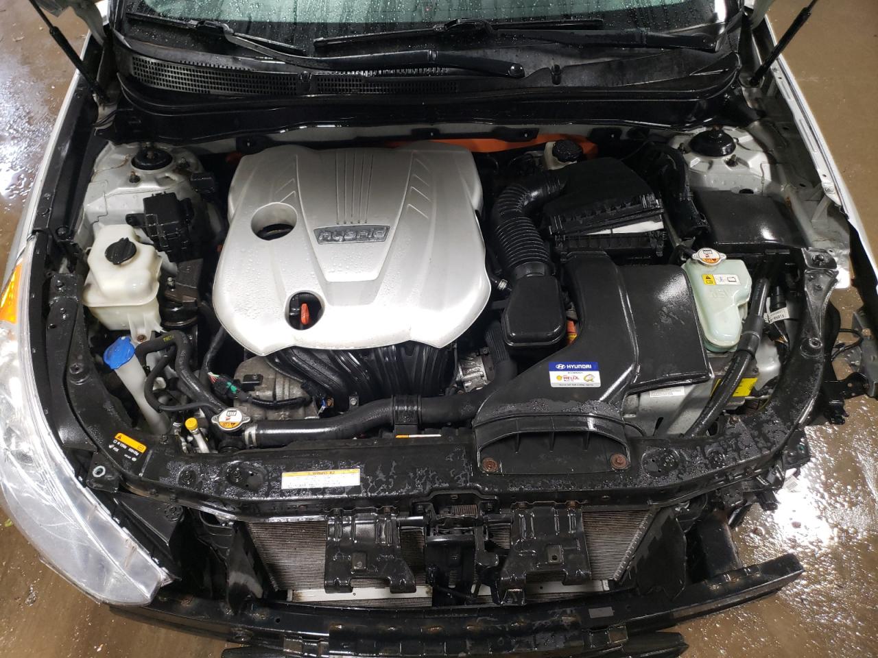 2015 Hyundai Sonata - Image 11