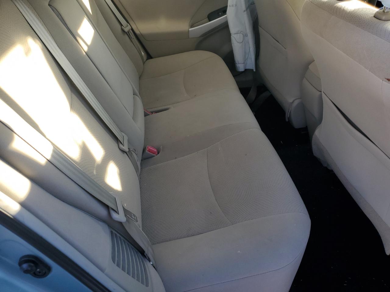 2014 Toyota Prius - Image 10