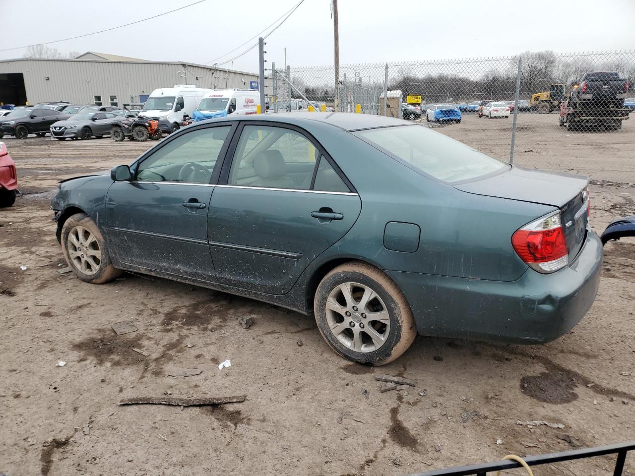 2006 Toyota Camry - Image 2