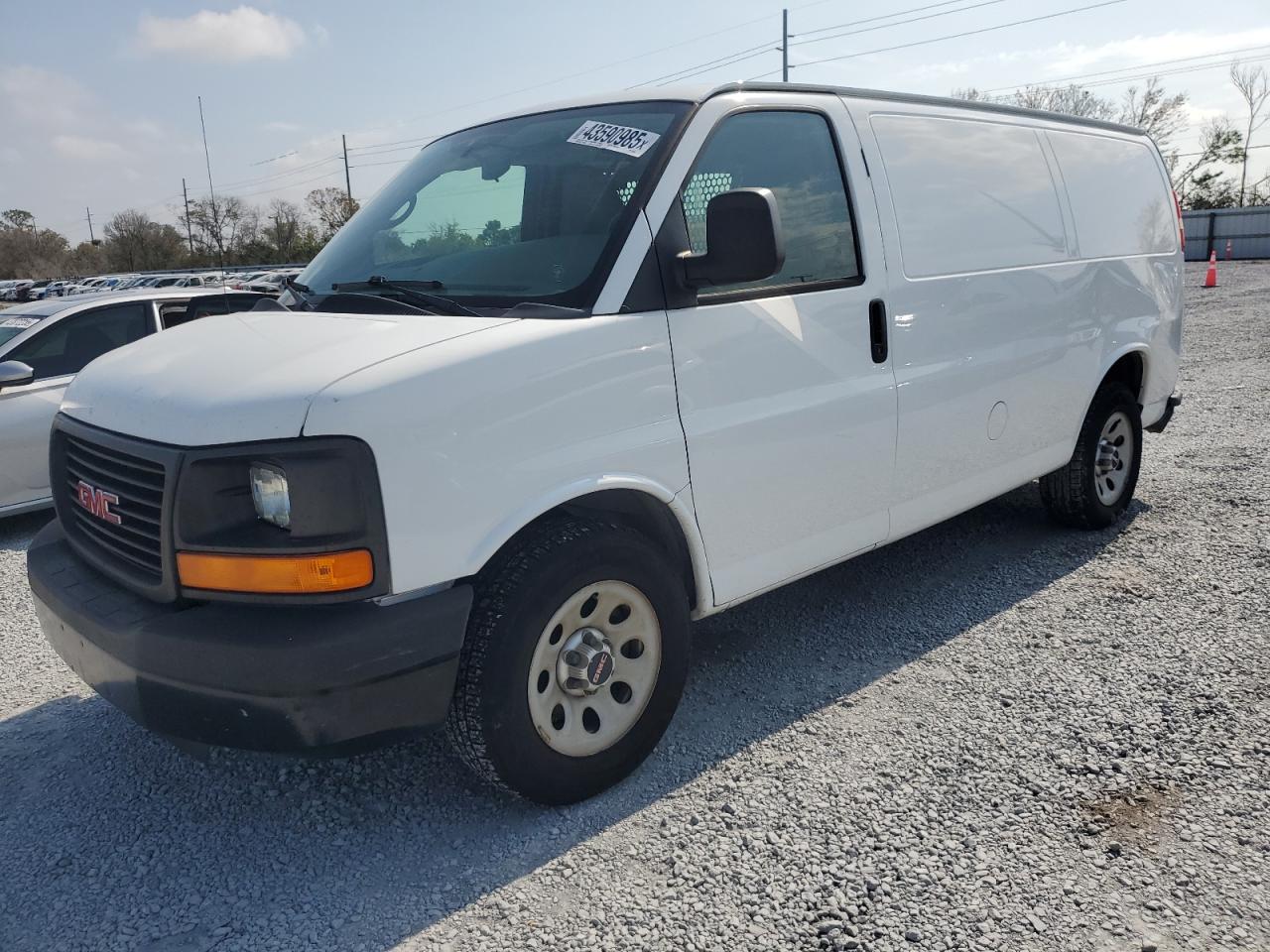2013 GMC Savana - Image 1
