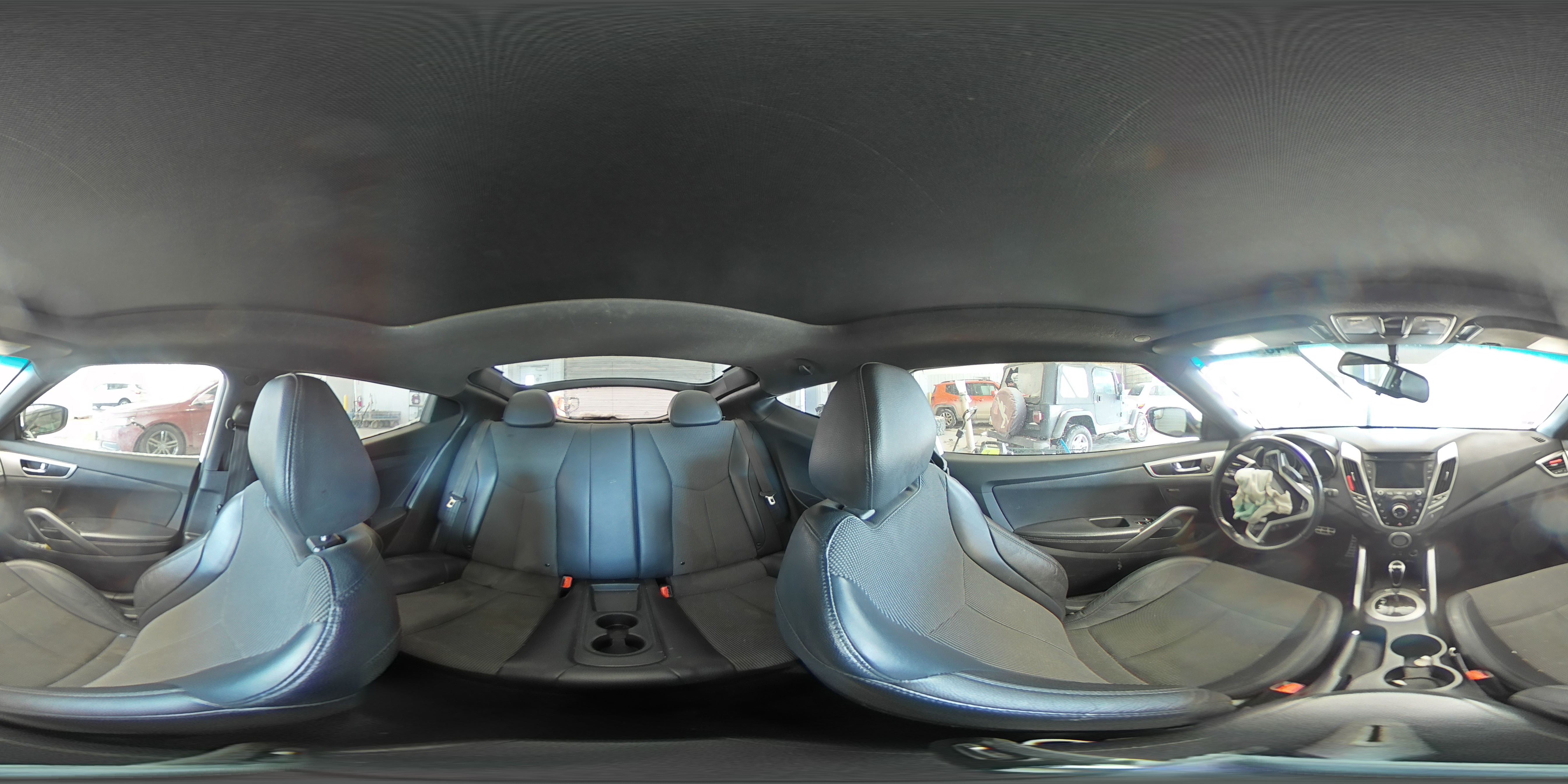 2016 Hyundai Veloster - Image 13