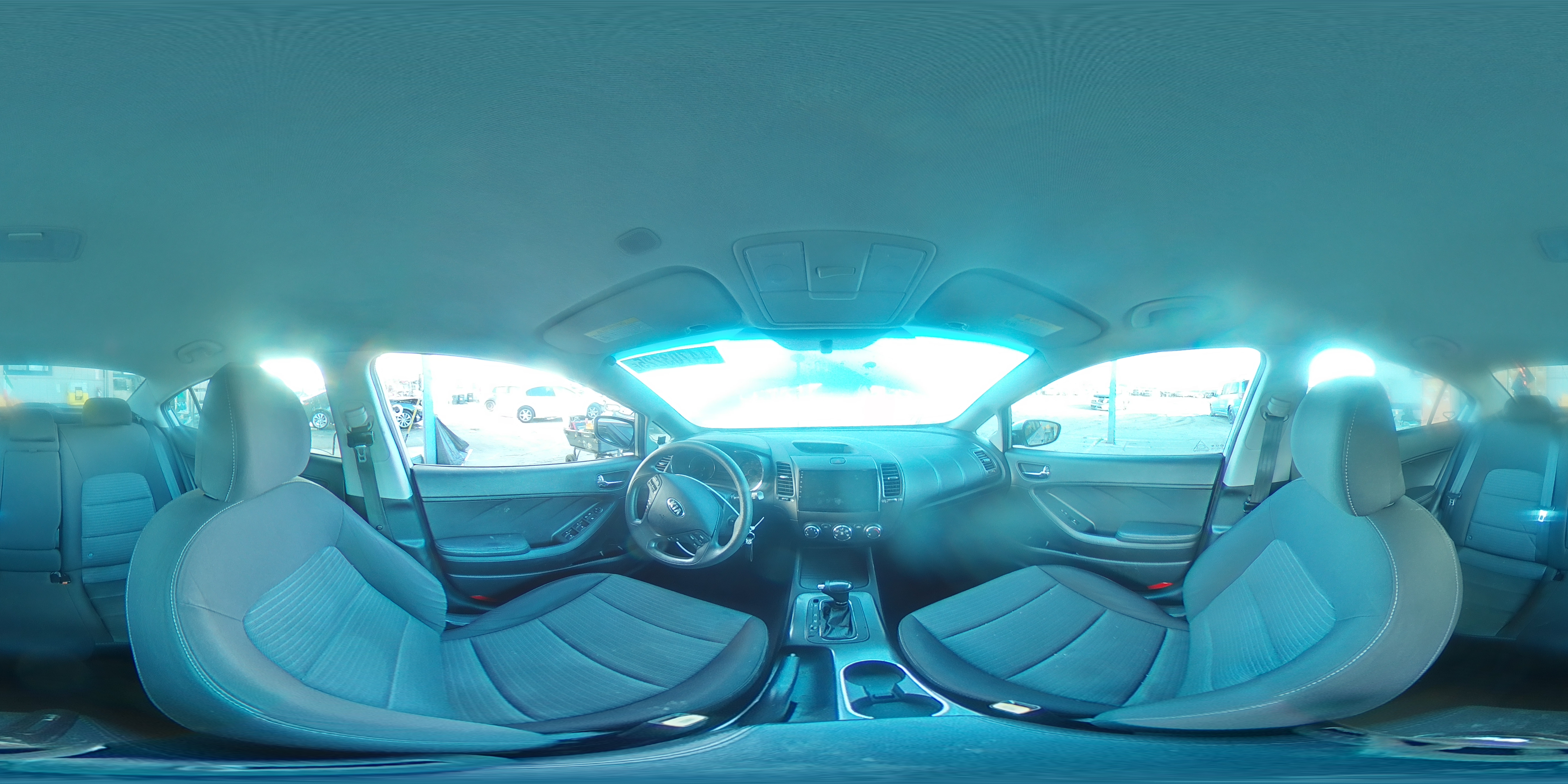 2015 Kia Forte - Image 13