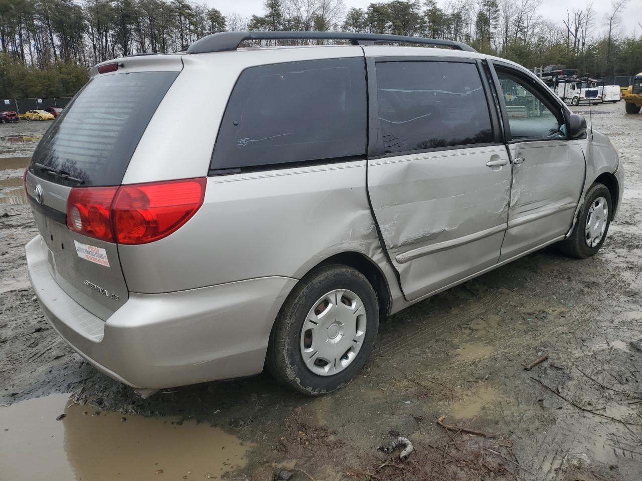 2006 Toyota Sienna - Image 3