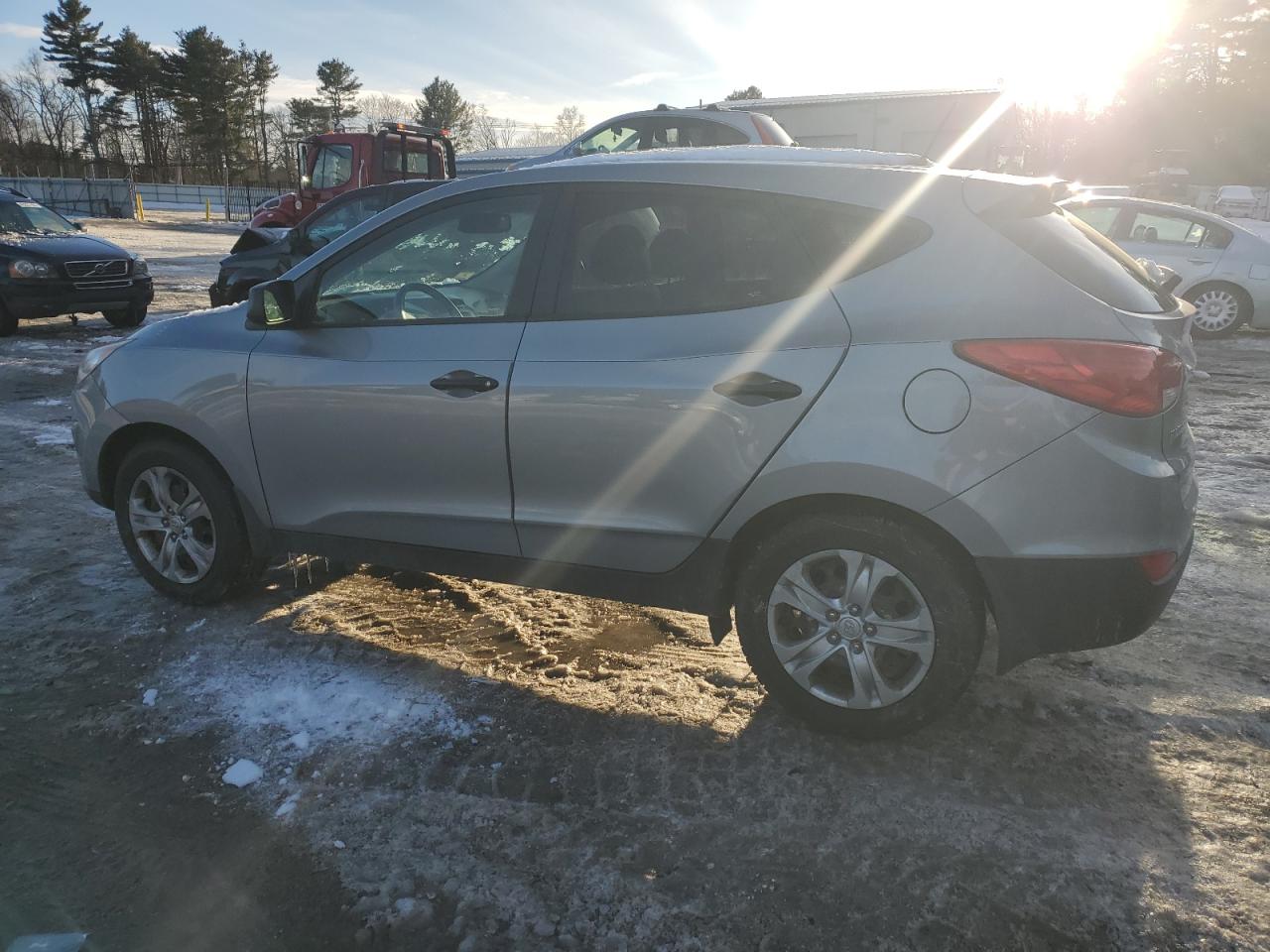 2013 Hyundai Tucson - Image 2