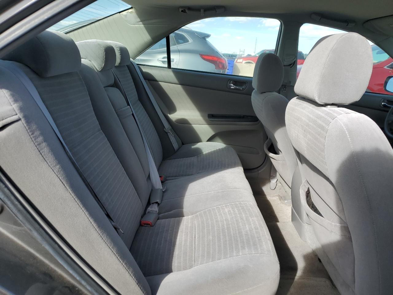 2005 Toyota Camry - Image 10