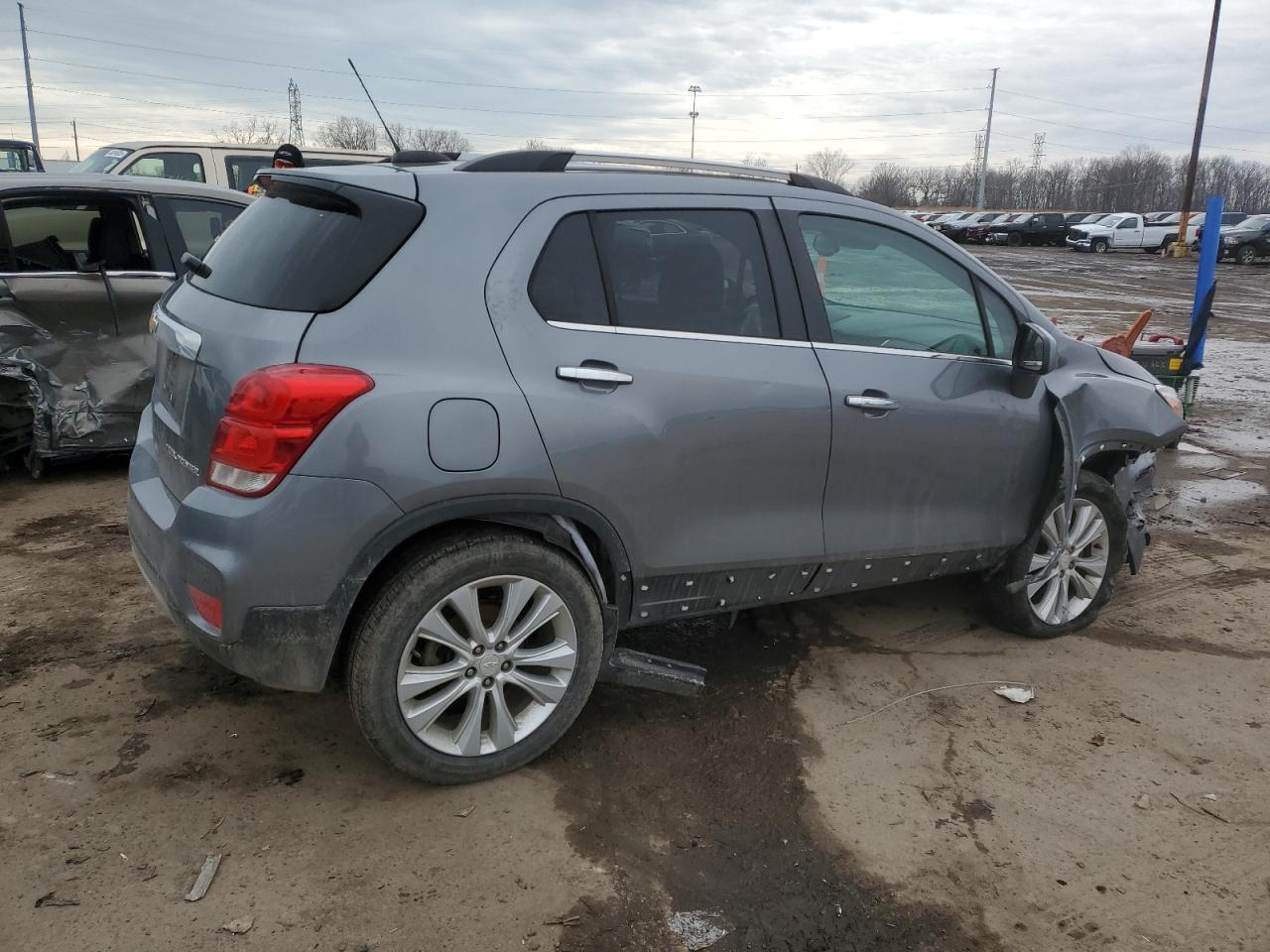 2020 Chevrolet Trax - Image 3