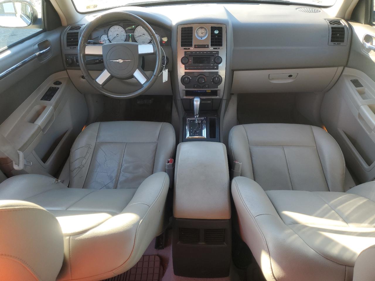 2007 Chrysler 300 - Image 8