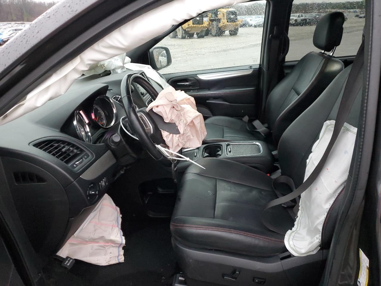 2019 Dodge Caravan - Image 7