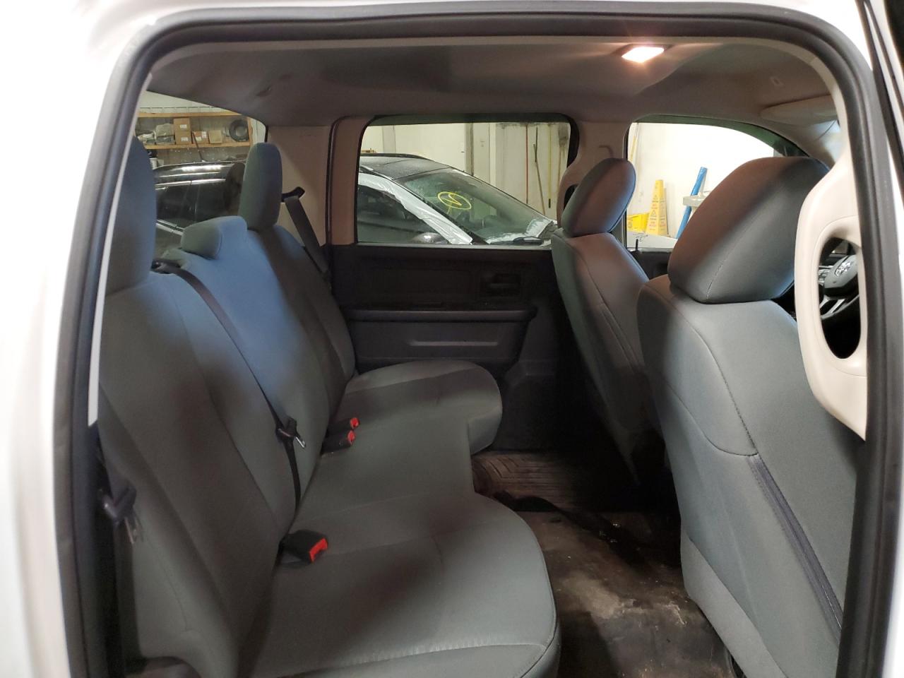 2017 RAM 2500 - Image 10