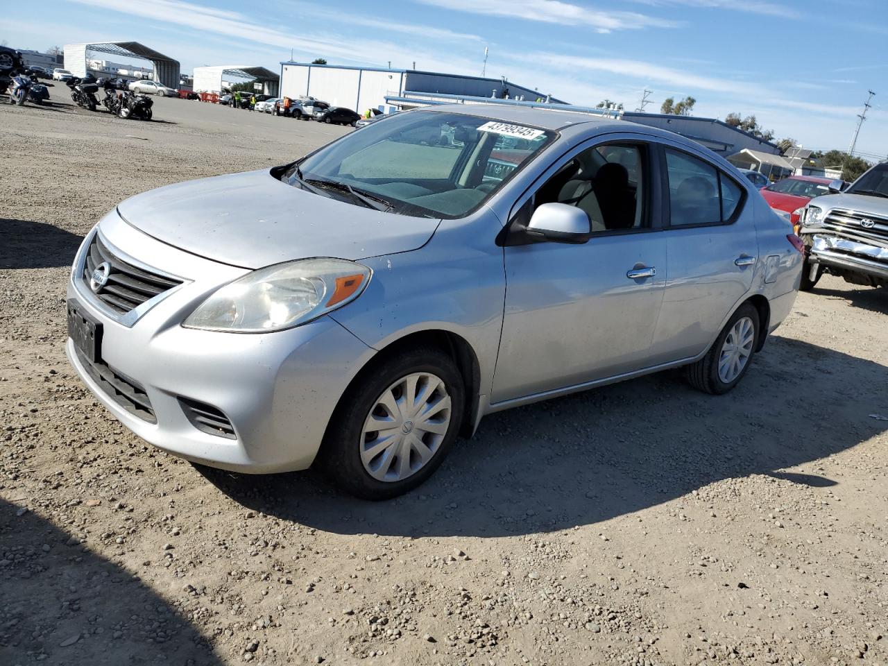 2013 Nissan Versa S იყიდება San Diego-ში, CA - Minor Dent/Scratches