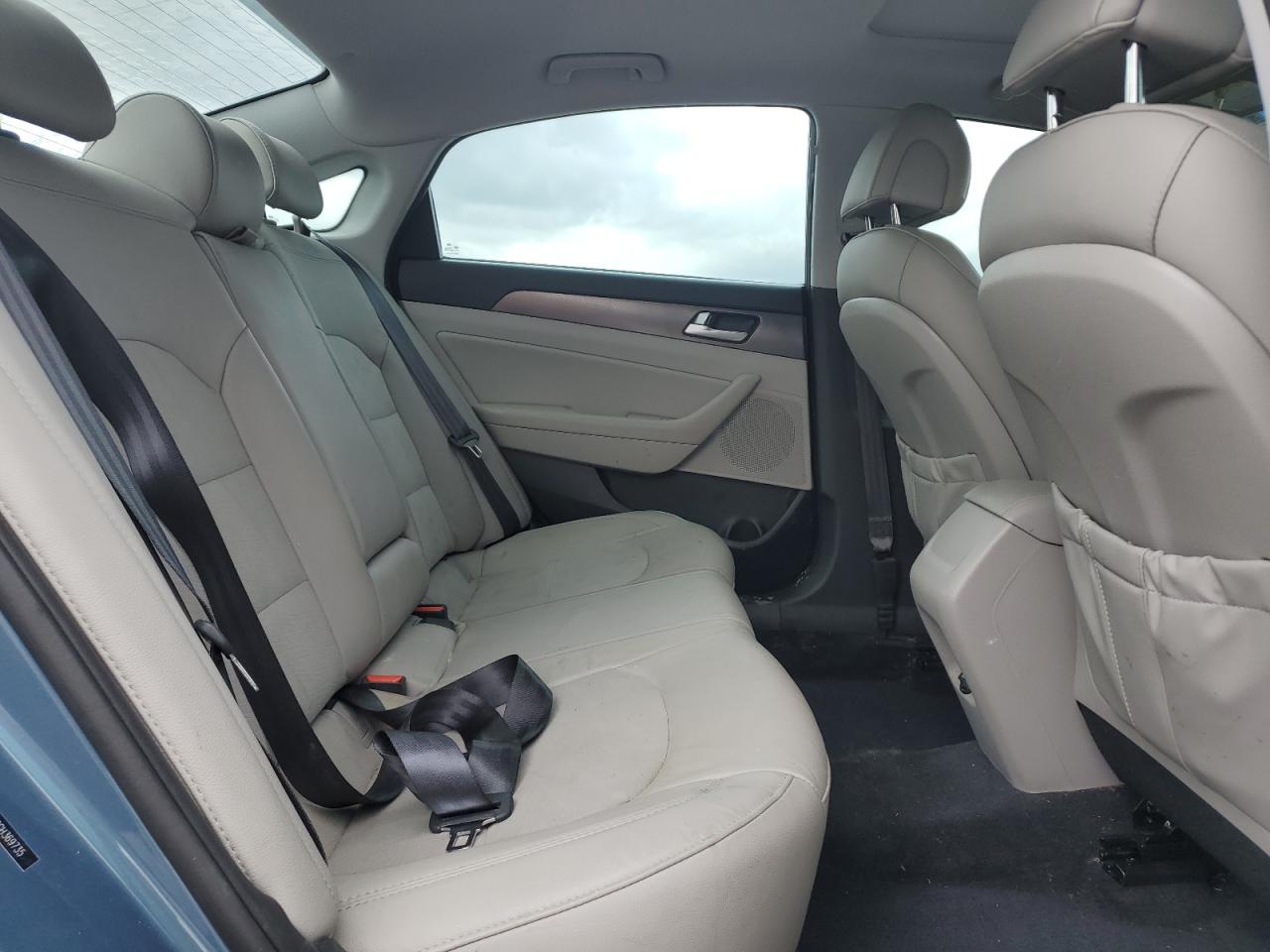 2016 Hyundai Sonata - Image 10