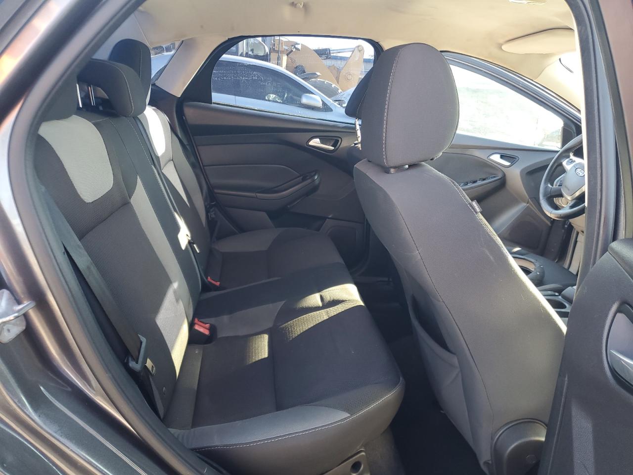 2014 Ford Focus - Image 10