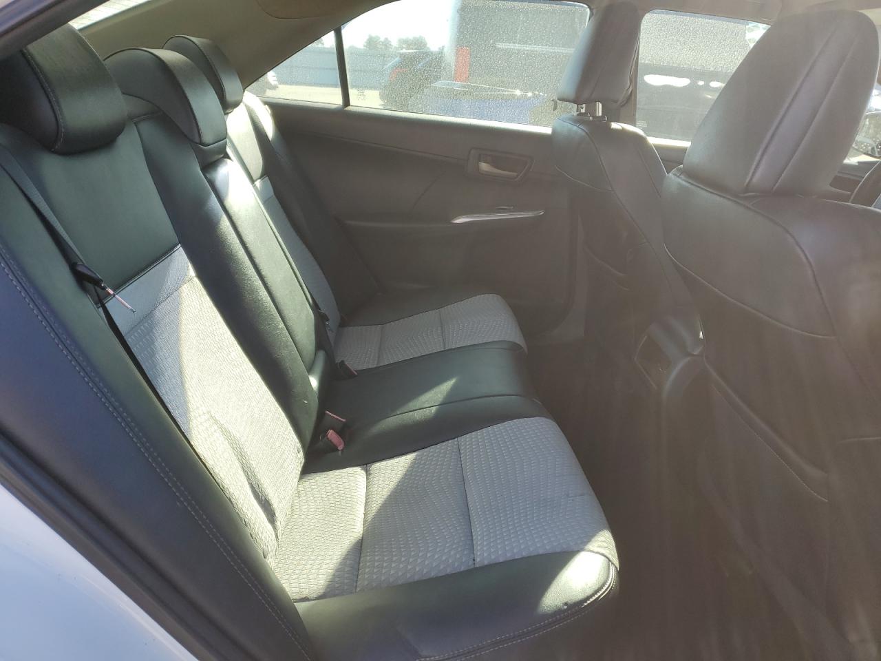 2012 Toyota Camry - Image 10