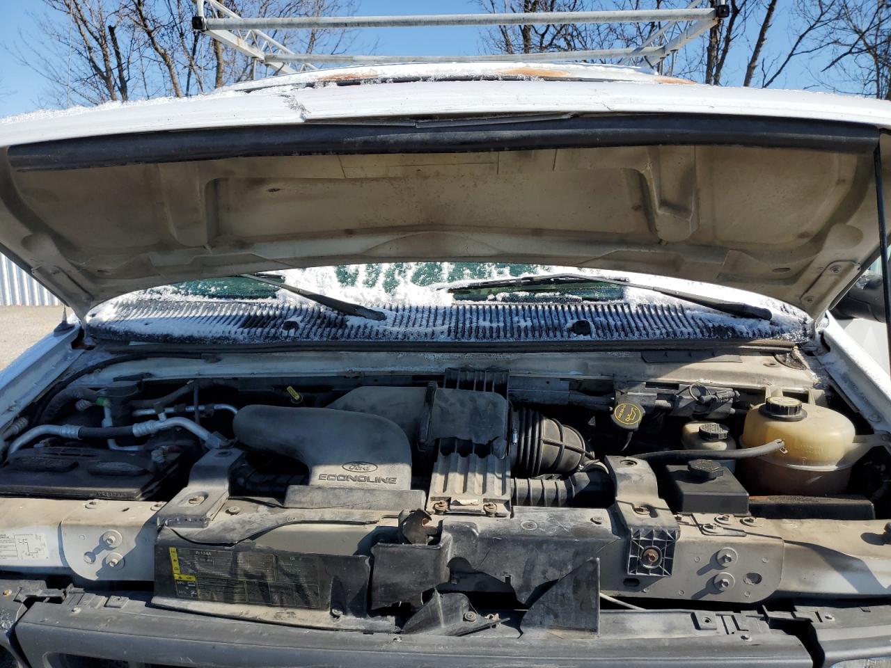 2003 Ford Econoline - Image 13