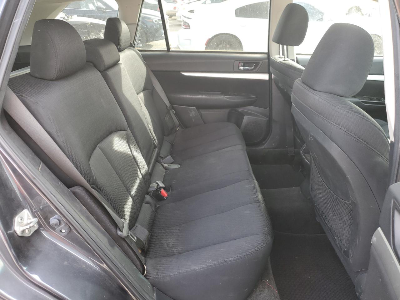 2012 Subaru Outback - Image 11
