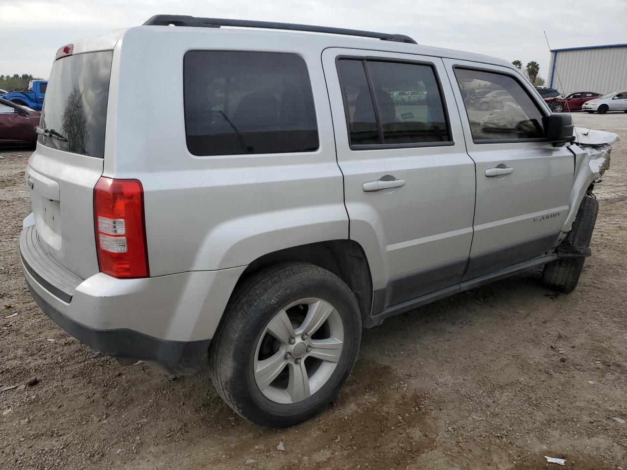 2013 Jeep Liberty (Patriot) - Image 3
