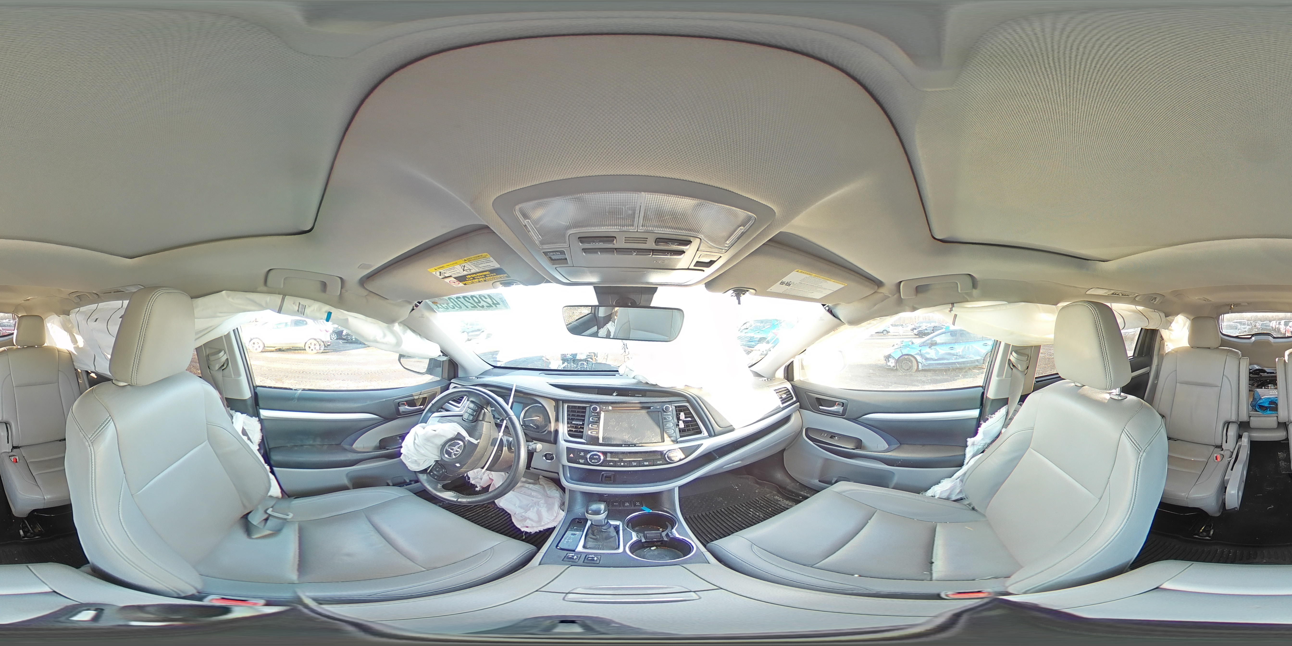 2019 Toyota Highlander - Image 14