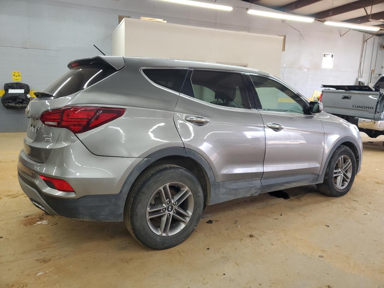 2018 Hyundai Santa Fe - Image 3