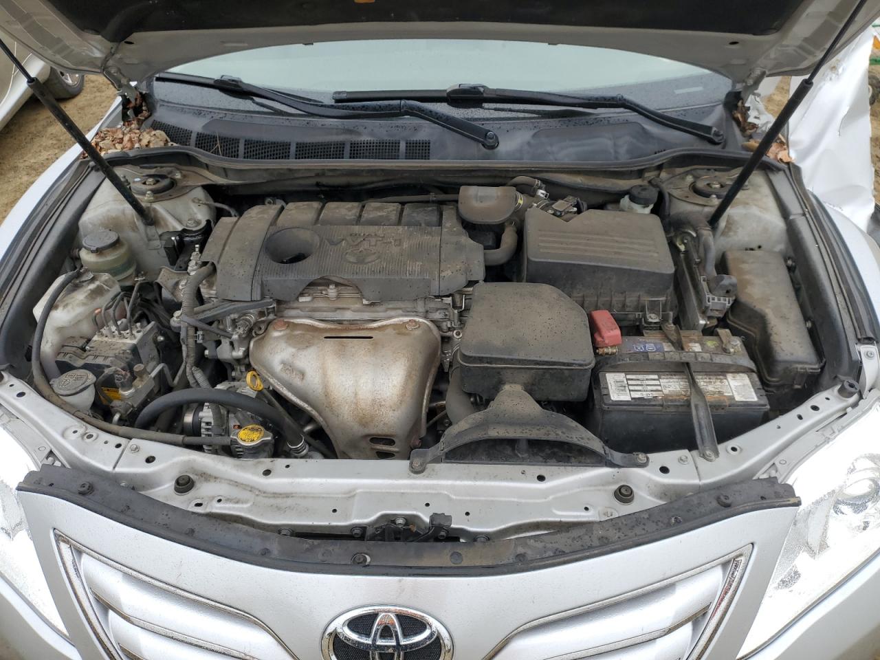 2011 Toyota Camry - Image 13