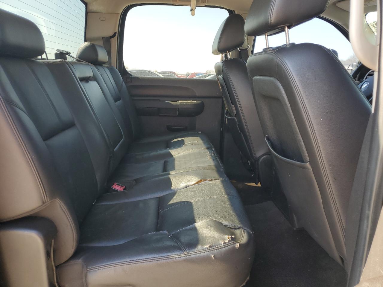 2009 Chevrolet Silverado - Image 10