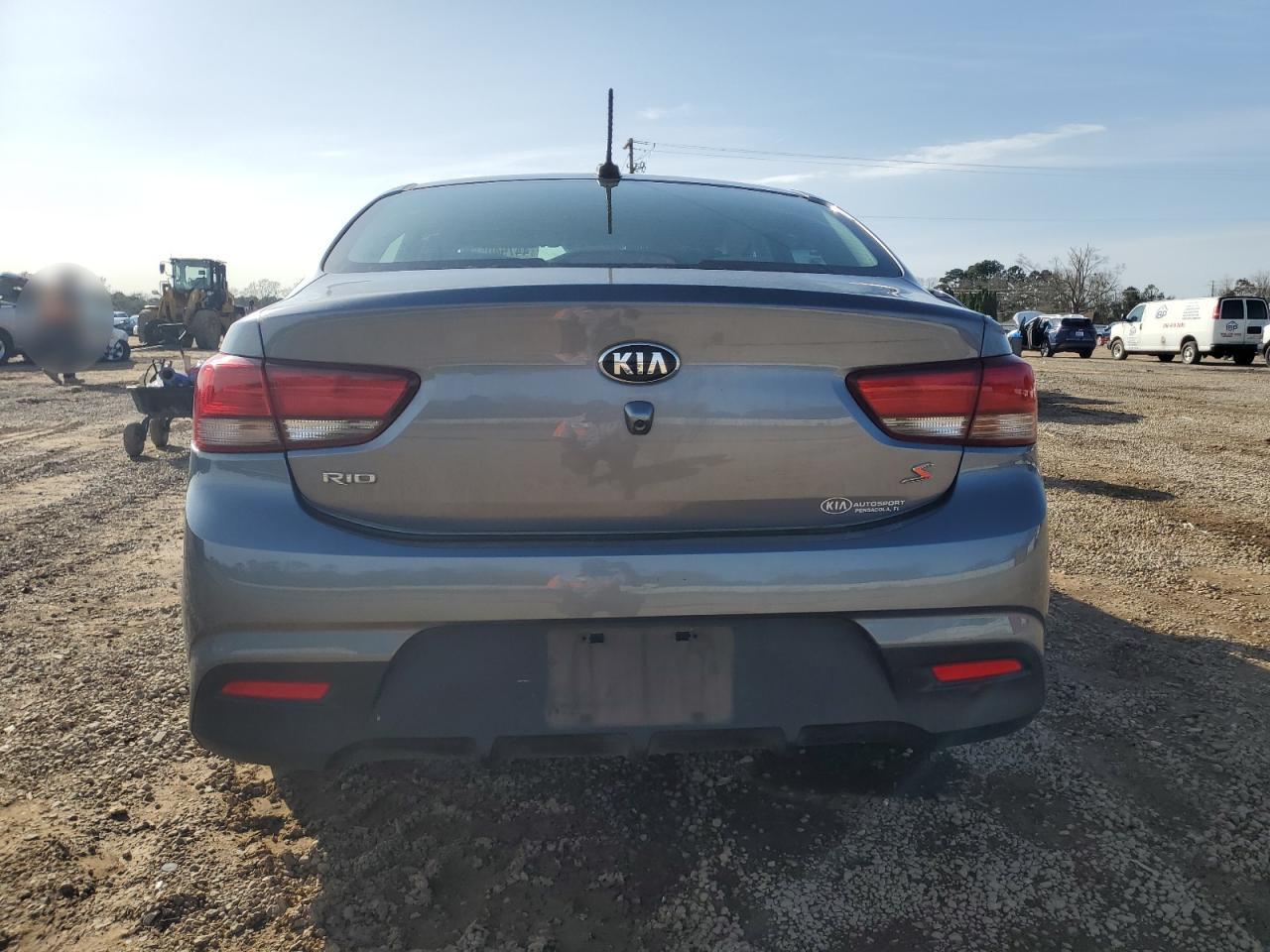2020 Kia Rio - Image 6