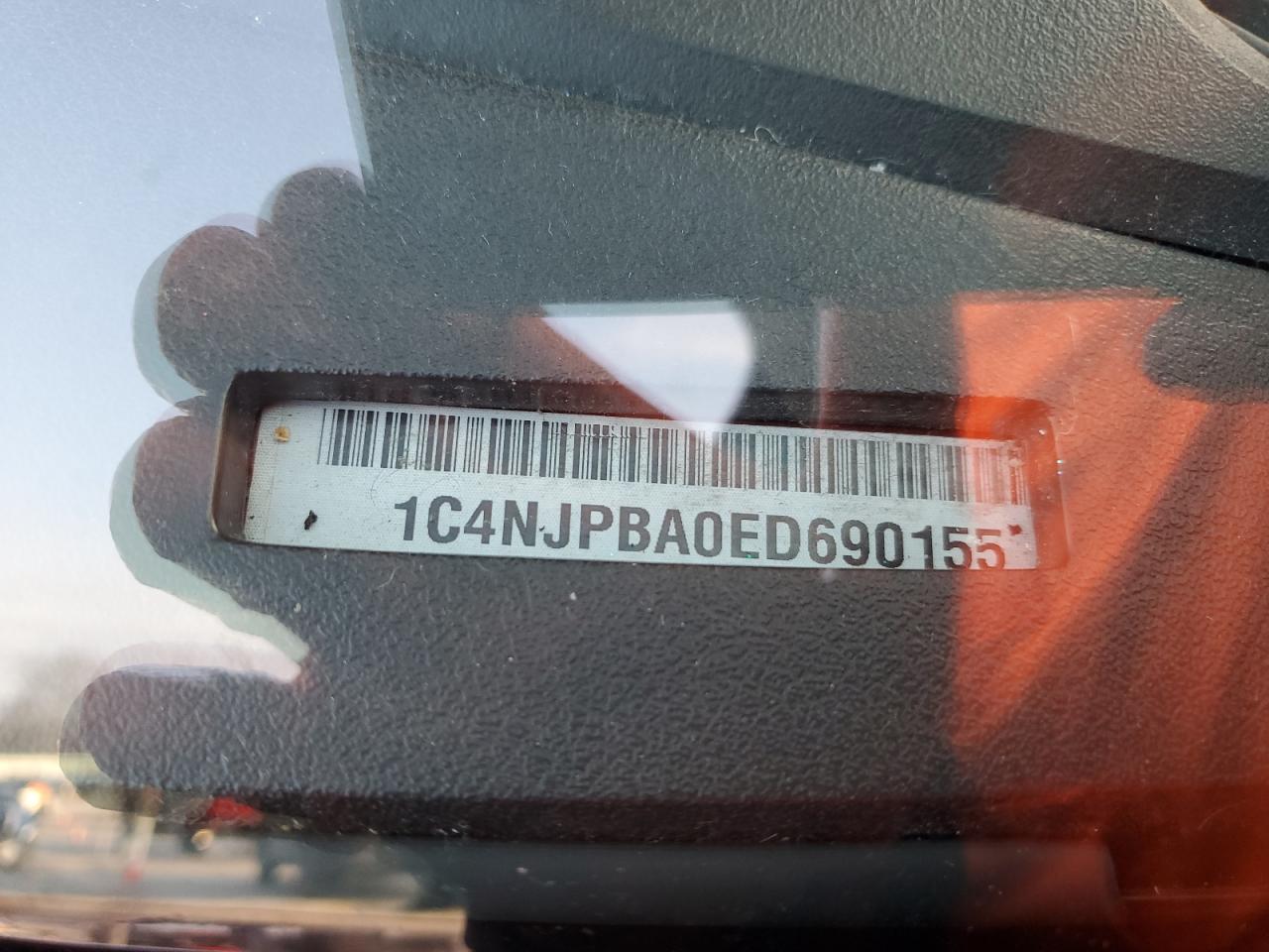 2014 Jeep Liberty (Patriot) - Image 14