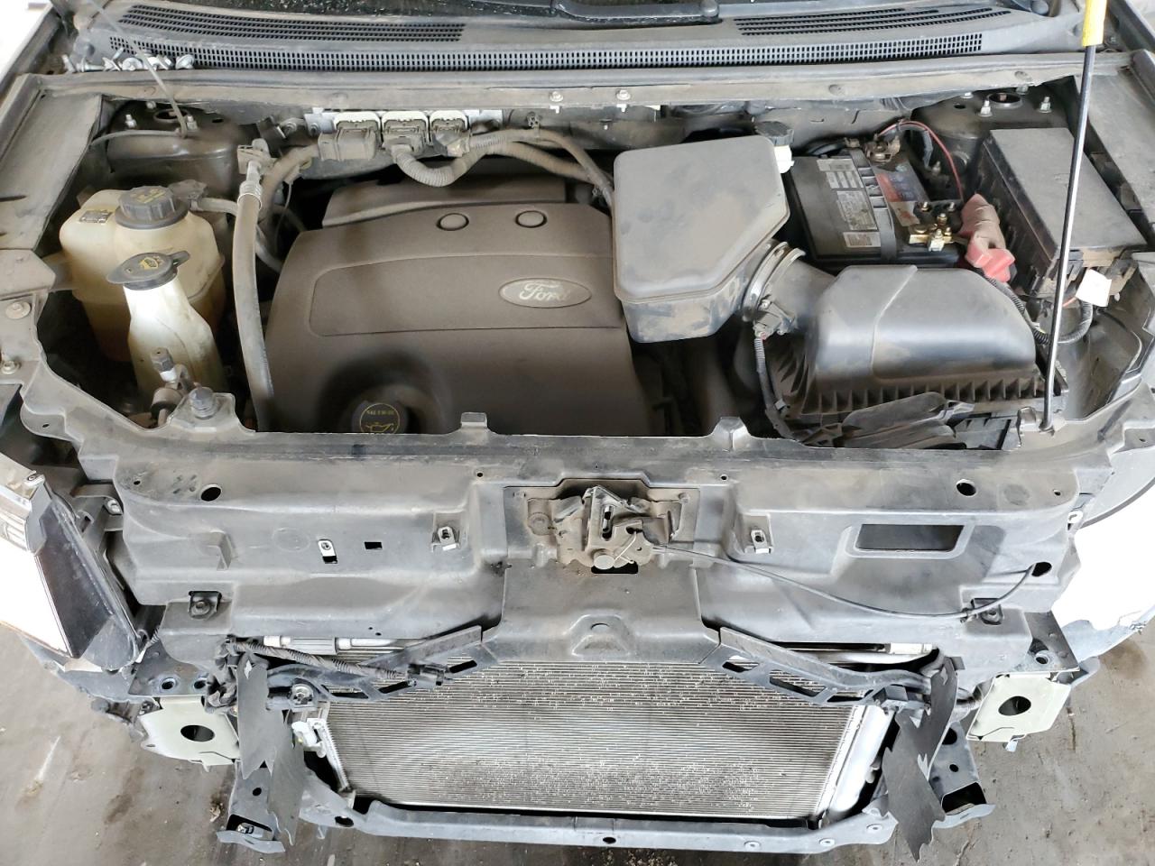 2014 Ford Edge - Image 12