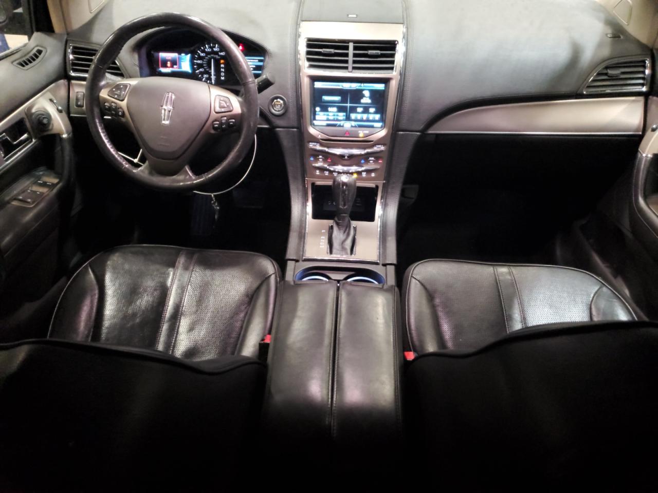 2011 Lincoln MKX - Image 8