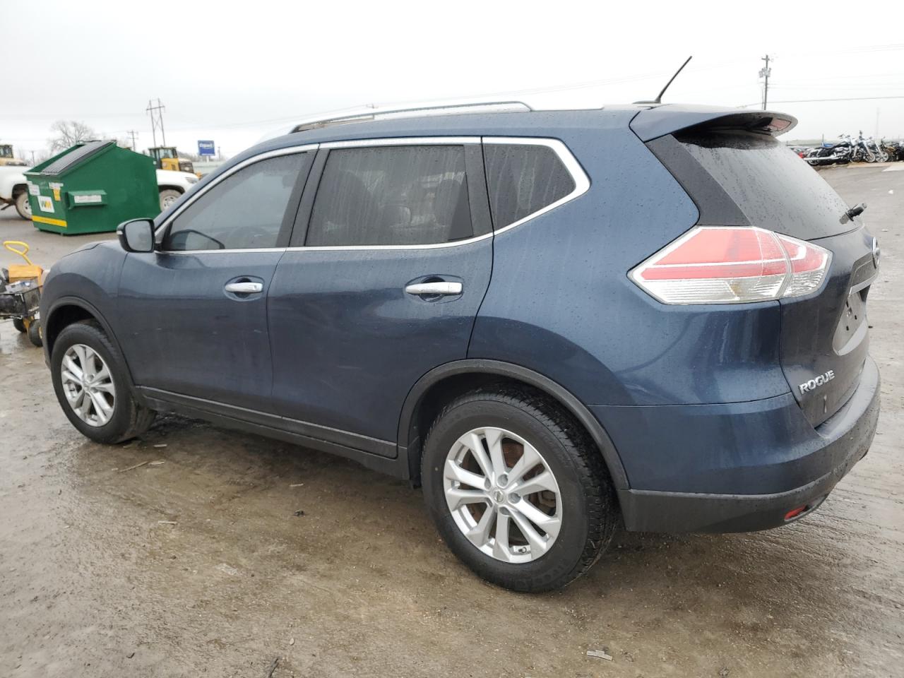 2015 Nissan Rogue - Image 2