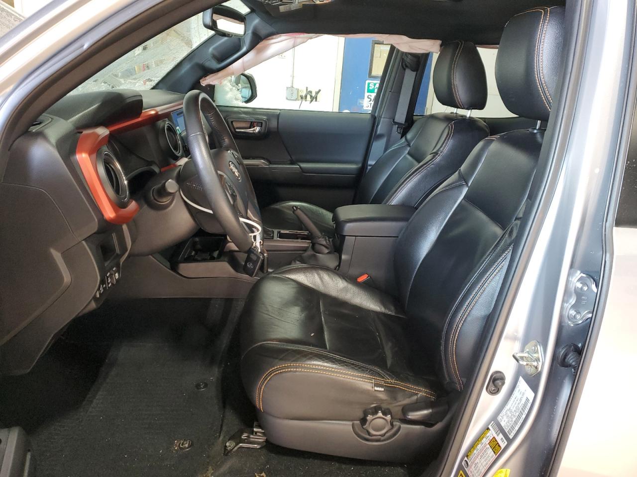 2017 Toyota Tacoma - Image 7