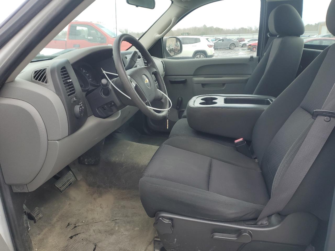 2011 Chevrolet Silverado - Image 7