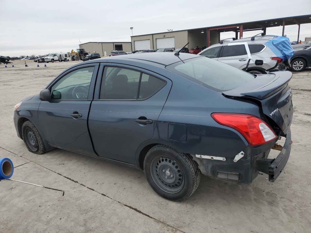 2015 Nissan Versa - Image 2