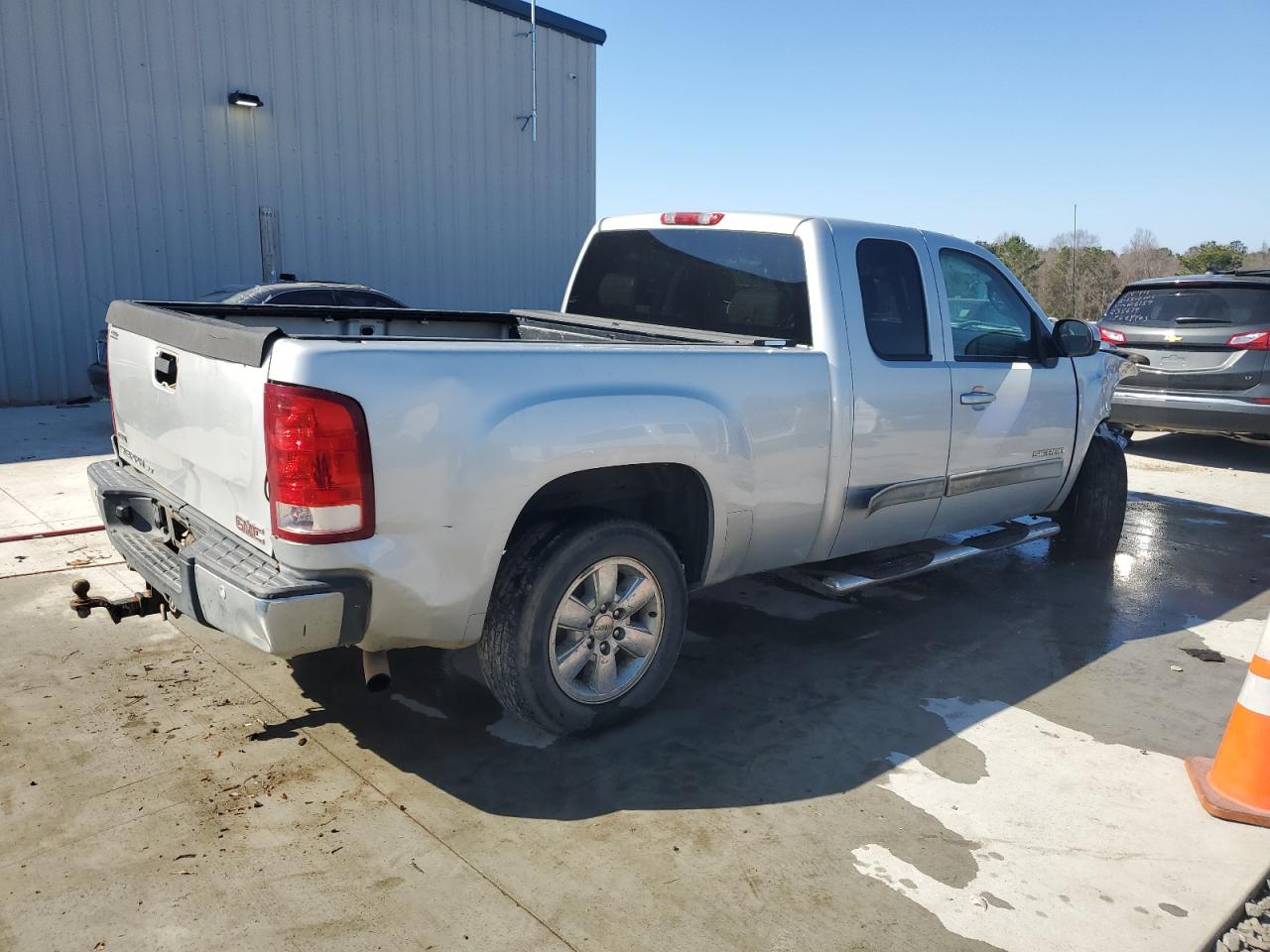 2010 GMC Sierra - Image 3