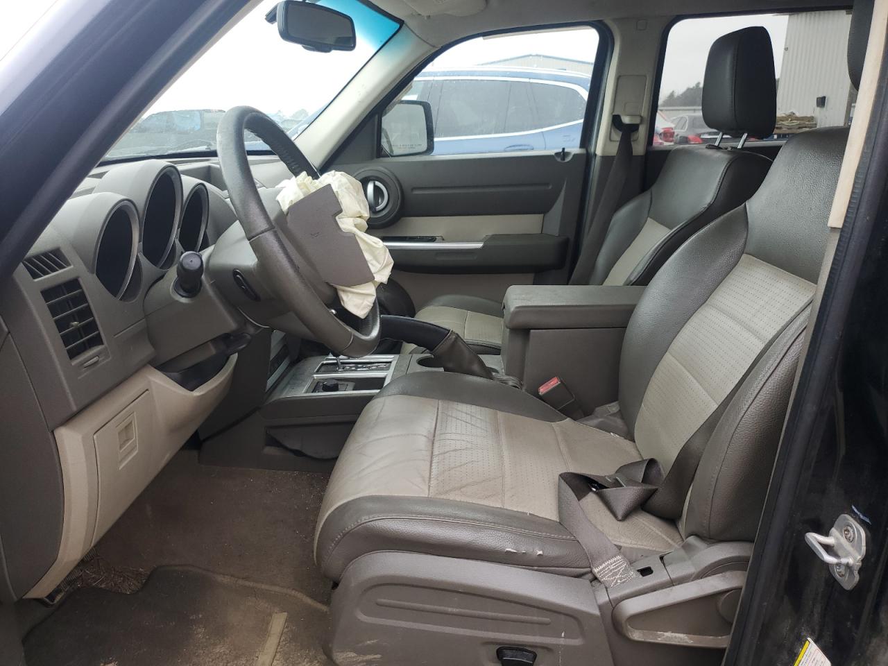 2007 Dodge Nitro - Image 7