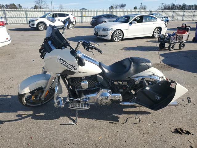 undisplay HARLEY-DAVIDSON FL 2015 Білий
