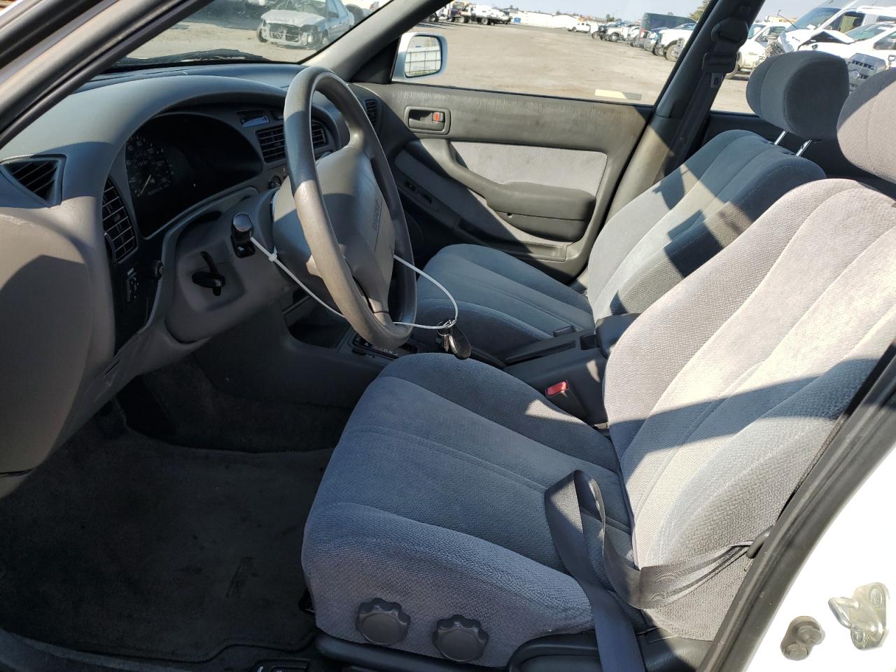 1995 Toyota Camry Le VIN: JT2SK12E3S0302203 Lot: 44819925