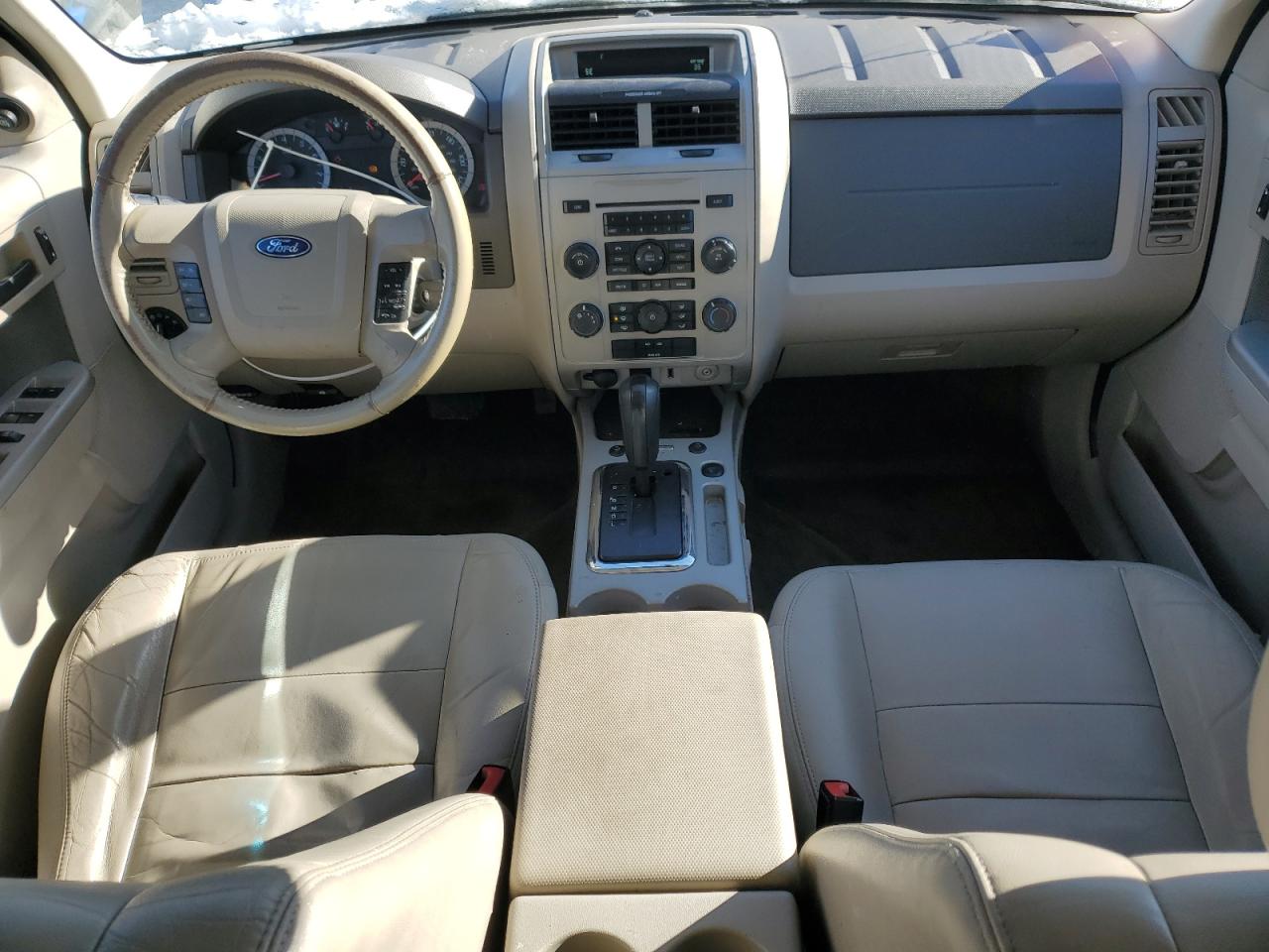 2010 Ford Escape - Image 8