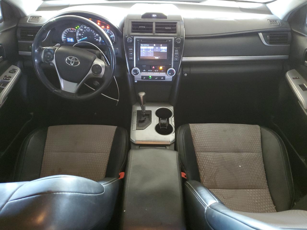 2014 Toyota Camry - Image 8