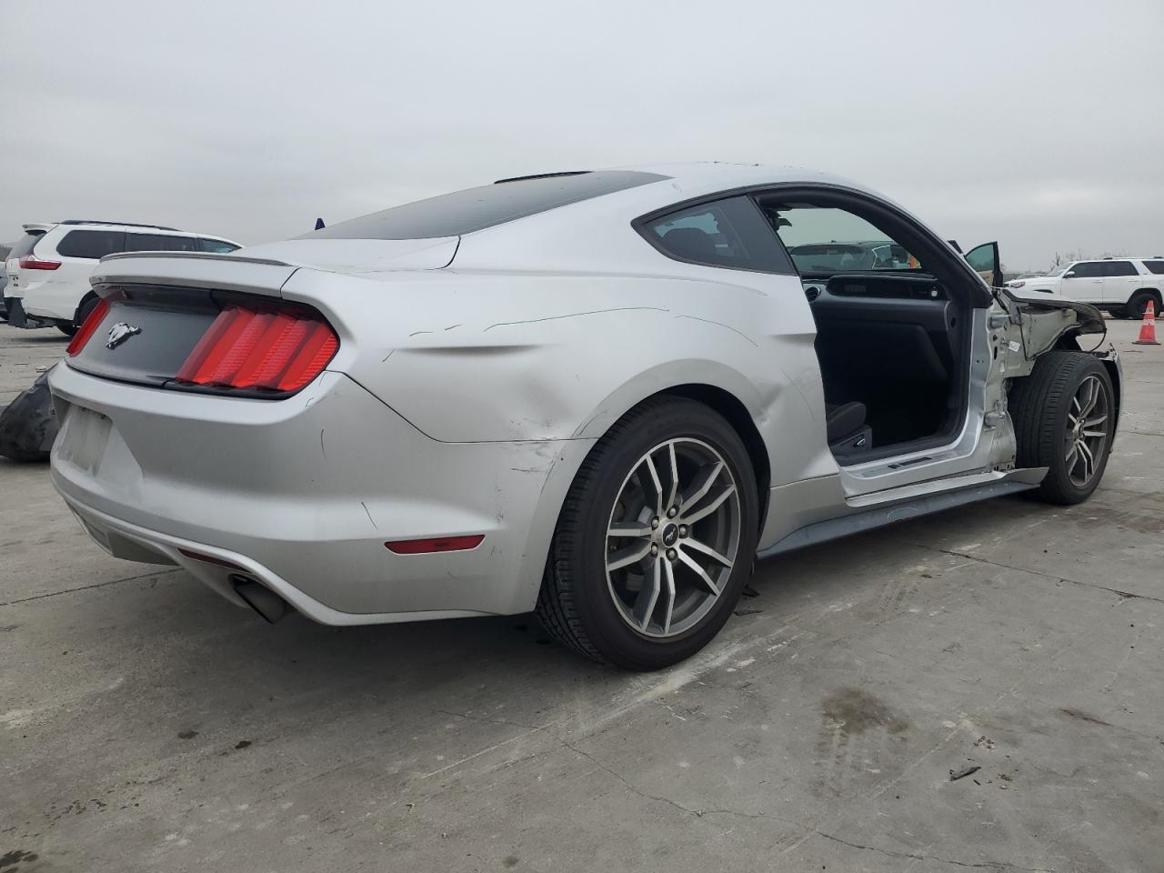 2016 Ford Mustang - Image 3