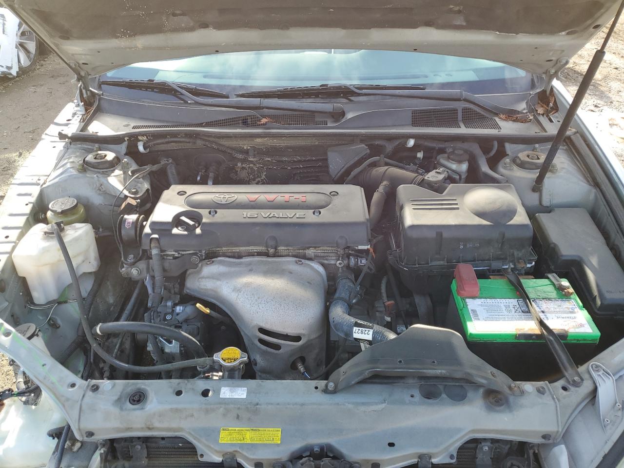 2004 Toyota Camry - Image 11