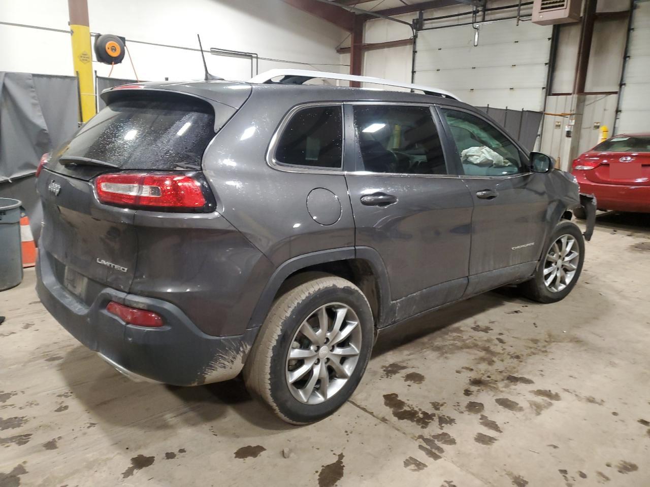 2018 Jeep Grand Cherokee - Image 3