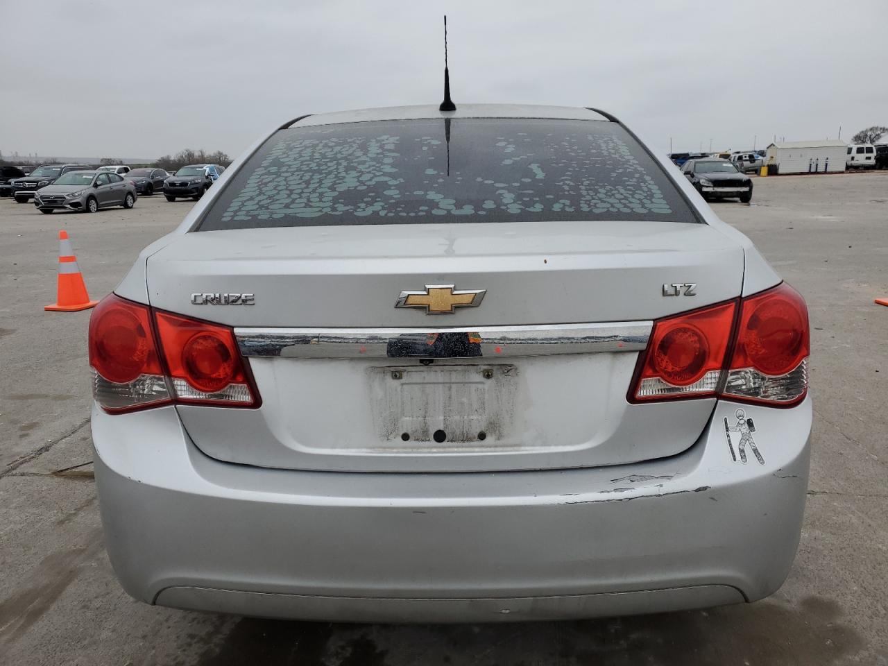 2013 Chevrolet Cruze - Image 6