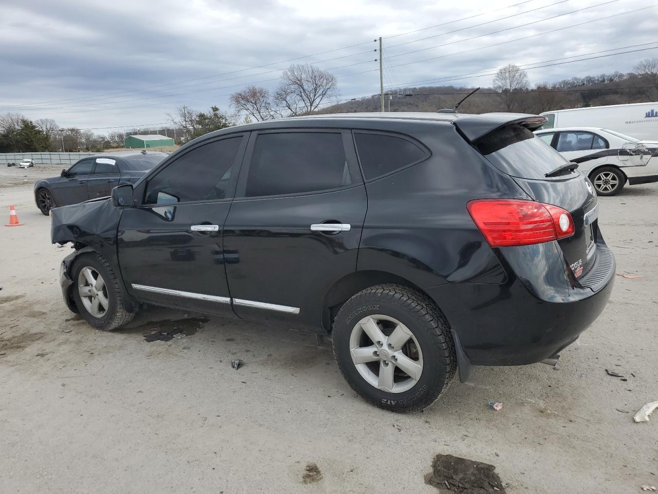 2013 Nissan Rogue - Image 2