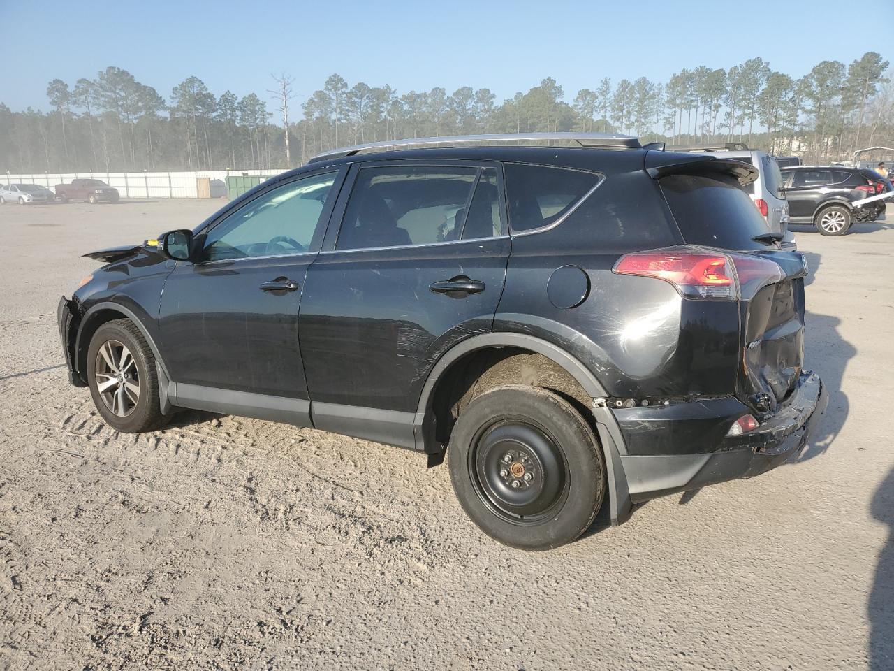2016 Toyota RAV 4 - Image 2