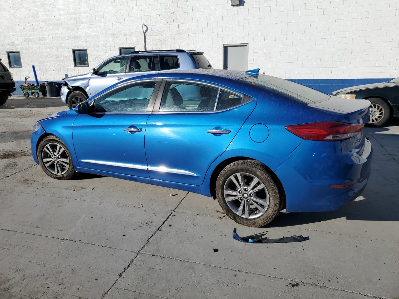 2017 Hyundai Elantra - Image 2
